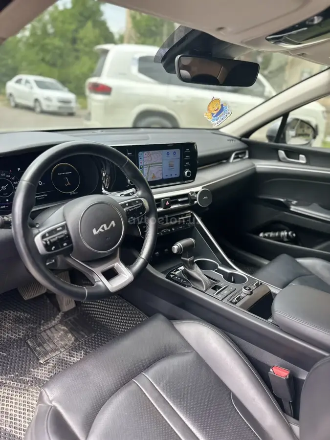 Kia K5 — 7