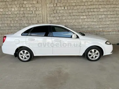 Oq Chevrolet Gentra, 3 pozitsiya 2020 yil, КПП Avtomat, shahar Samarqand uchun 13 500 у.е. id4917459