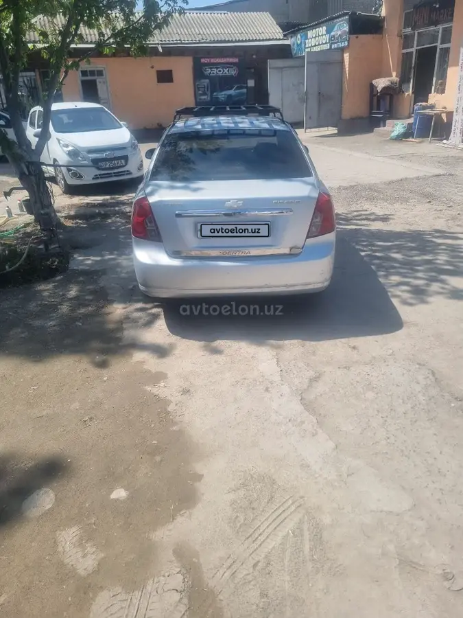 Daewoo Lacetti 2009 — 2