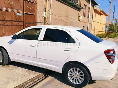 Белый Chevrolet Cobalt, 4 позиция 2019 года, КПП Автомат, в Шахрисабз за 10 600 y.e. id5001351