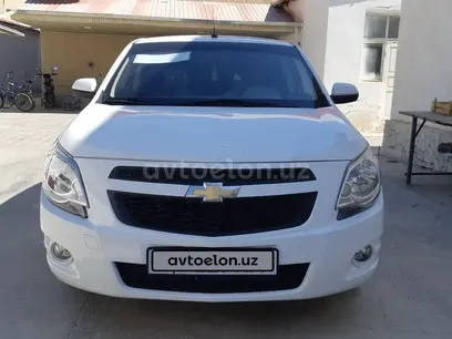 Белый Chevrolet Cobalt, 3 позиция 2021 года, КПП Механика, в Навои за ~10 493 y.e. id5181725
