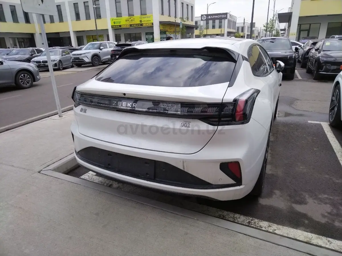 Zeekr 001 — 4