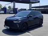 Черный Chevrolet Tracker 2 2024 года, КПП Автомат, в Наманган за 18 800 y.e. id6463787, Фото №1
