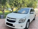 Белый Chevrolet Cobalt, 4 позиция 2018 года, КПП Автомат, в Бухара за 9 950 y.e. id5195606, Фото №1