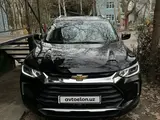 Черный Chevrolet Tracker, 2 позиция 2023 года, КПП Автомат, в Ташкент за 19 000 y.e. id5025285, Фото №1