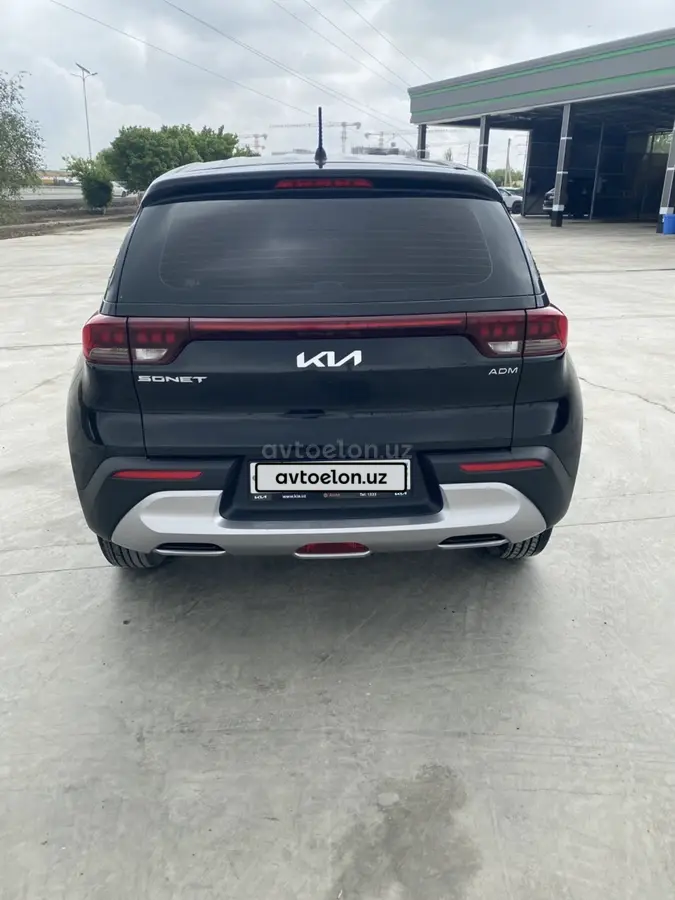 Kia Sonet — 3