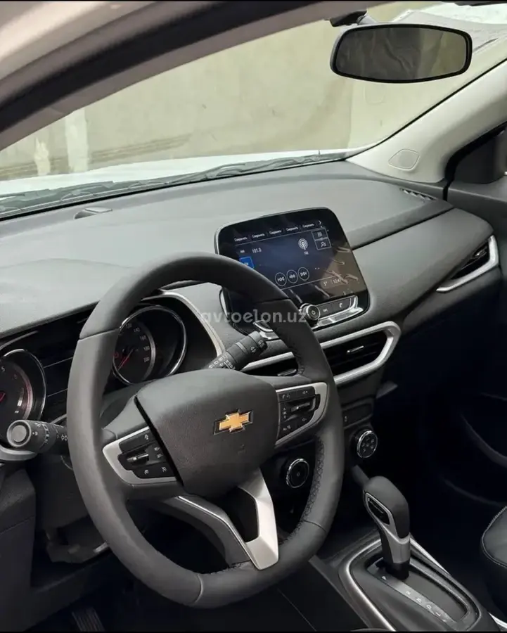 Chevrolet Tracker 2025 — 3