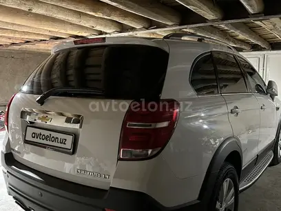 Oq Chevrolet Captiva, 4 pozitsiya 2018 yil, КПП Avtomat, shahar Samarqand uchun 27 000 у.е. id4988725
