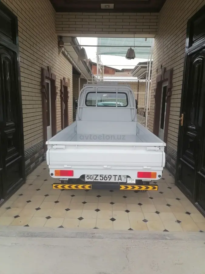 Daewoo Labo 2012 — 2