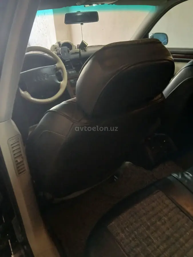 Audi A8 1995