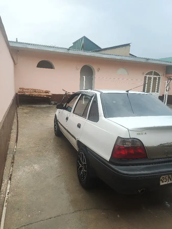 Daewoo Nexia — 3