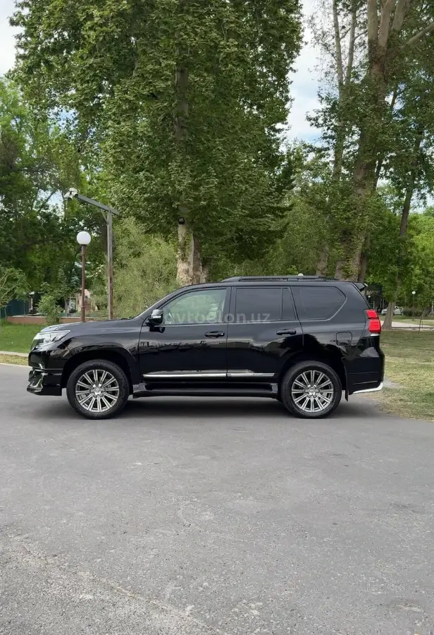 Toyota Land Cruiser Prado — 6