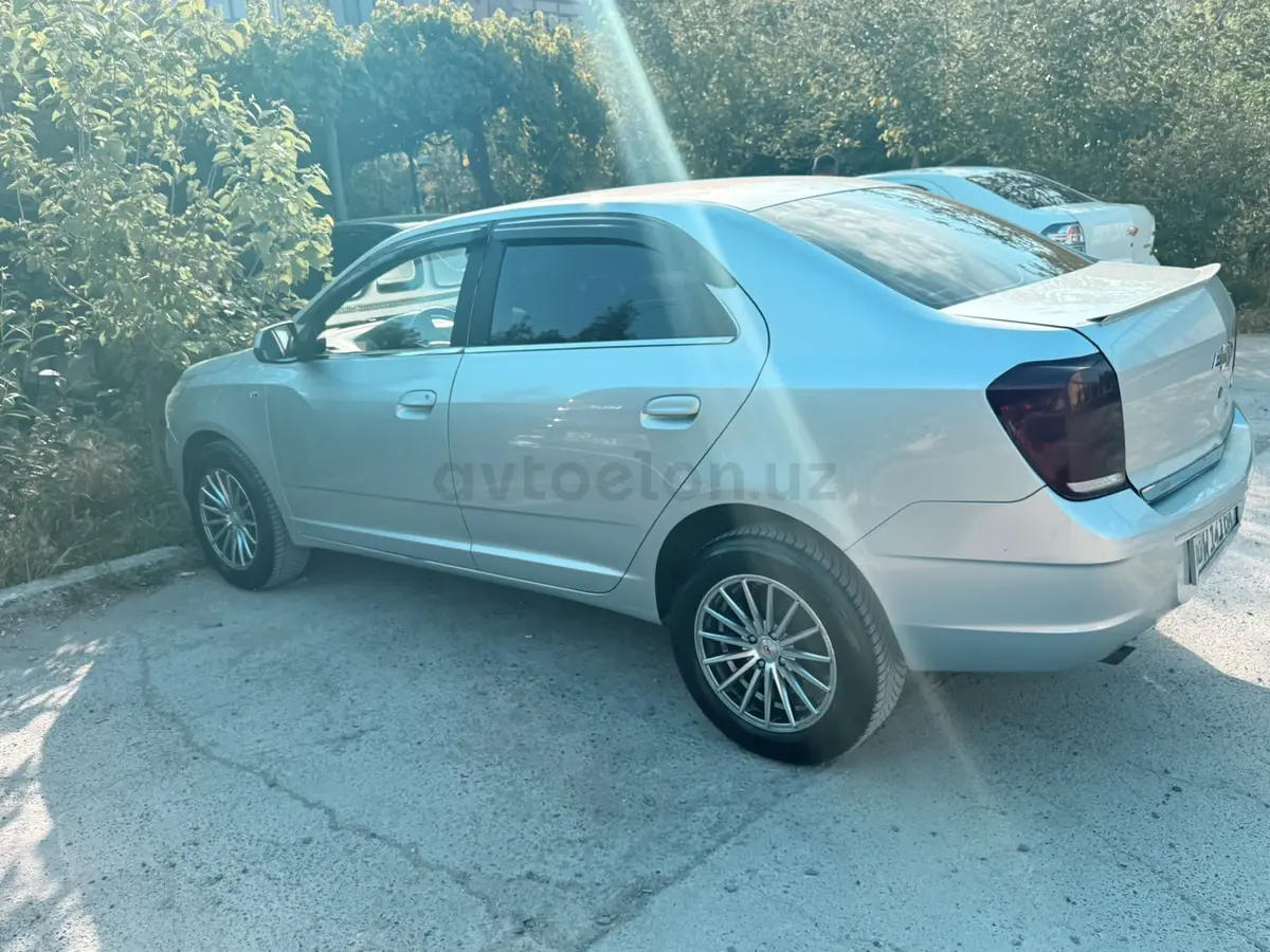 Chevrolet Cobalt 2014 — 2