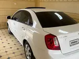 Белый Chevrolet Gentra, 3 позиция 2023 года, КПП Автомат, в Наманган за 15 300 y.e. id5023910, Фото №1