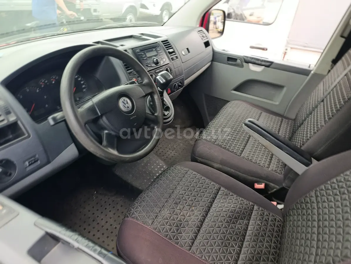 Volkswagen Transporter — 5
