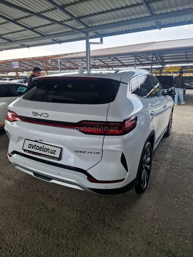 BYD Song Plus DM-i — 6