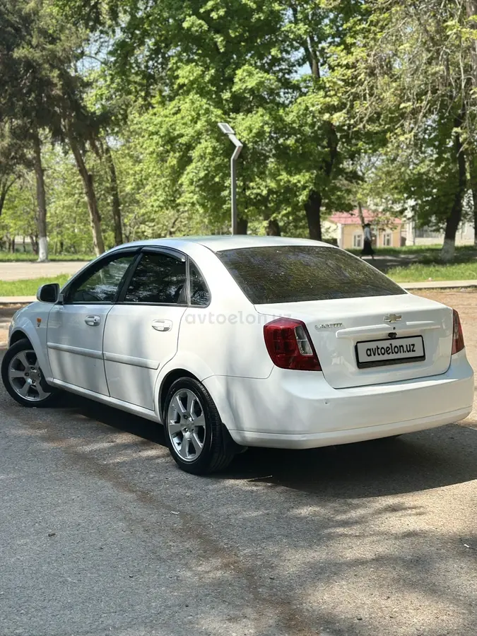 Chevrolet Gentra 2015 — 3