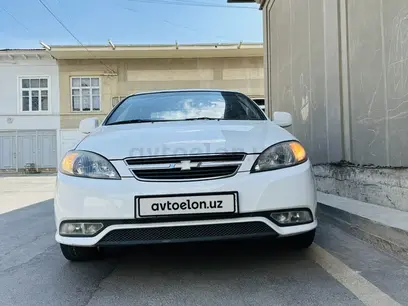Белый Chevrolet Lacetti, 3 позиция 2014 года, КПП Автомат, в Ташкент за 8 500 y.e. id5189835