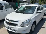 Белый Chevrolet Cobalt, 2 позиция 2024 года, КПП Механика, в Ташкент за 12 000 y.e. id2839297