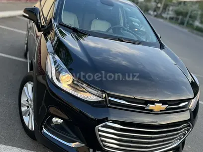 Черный Chevrolet Tracker, 2 позиция 2019 года, КПП Автомат, в Ташкент за 18 499 y.e. id3289623