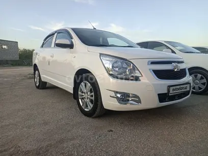 Oq Chevrolet Cobalt 2022 yil, КПП Avtomat, shahar Navoiy uchun ~11 868 у.е. id5141323