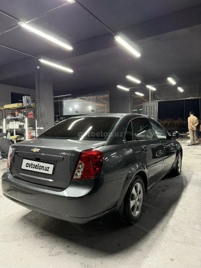 Chevrolet Gentra — 2