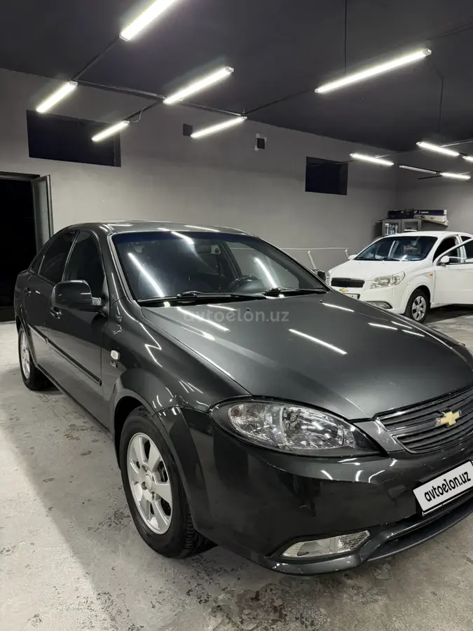 Chevrolet Gentra — 4