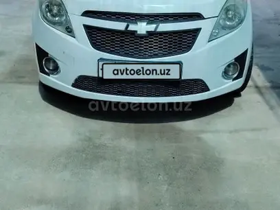 Белый Chevrolet Spark, 2 позиция 2011 года, КПП Механика, в Куйичирчикский район за 4 700 y.e. id6486741