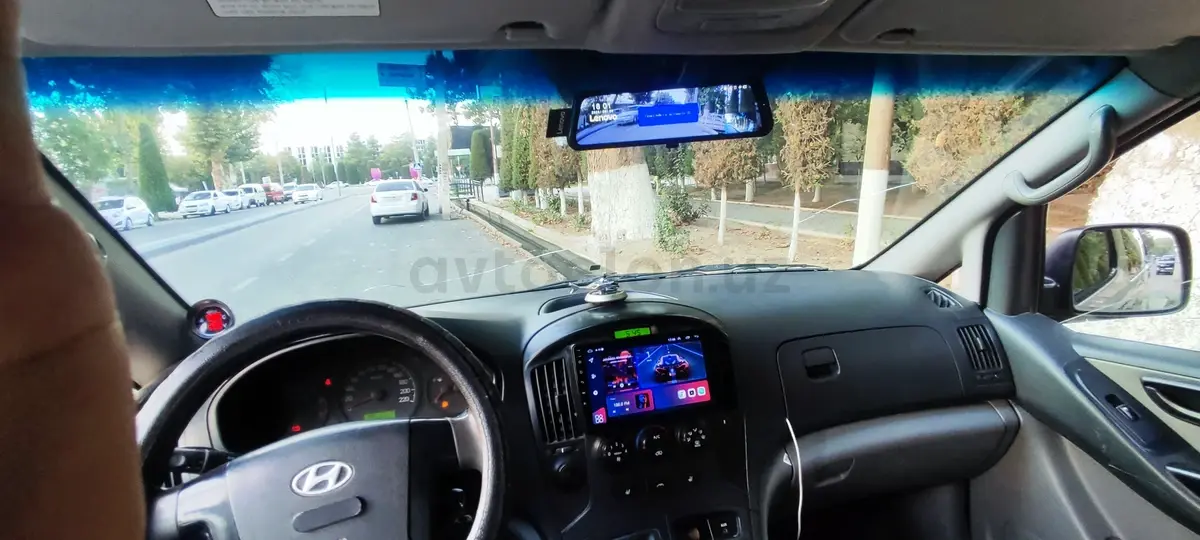 Hyundai Starex — 4