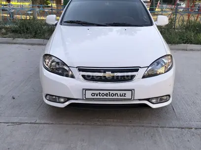Белый Chevrolet Gentra, 1 позиция 2016 года, КПП Механика, в Ташкент за 9 800 y.e. id5212150