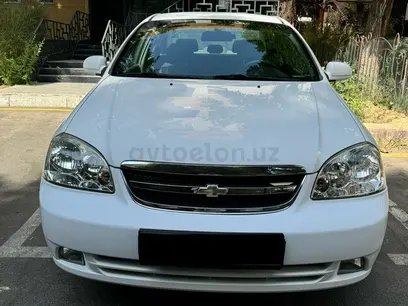Белый Chevrolet Lacetti, 2 позиция 2010 года, КПП Механика, в Ташкент за 7 600 y.e. id5212234