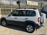 Белый Chevrolet Niva 2016 года, КПП Механика, в Ташкент за 10 500 y.e. id6073618, Фото №1