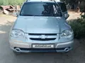 Серебристый Chevrolet Niva 2010 года, КПП Механика, в Хазараспский район за ~7 389 y.e. id4493775