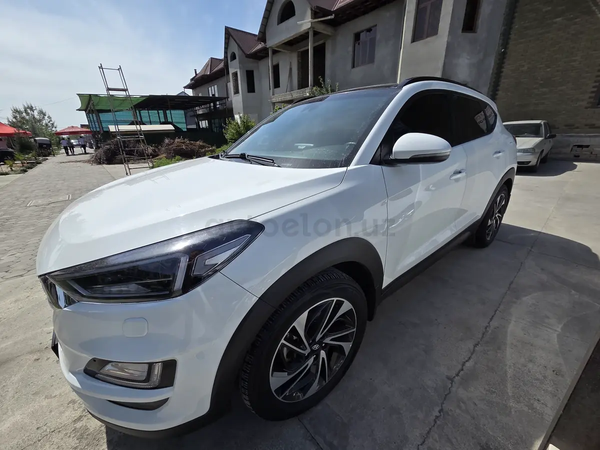 Hyundai Tucson — 2