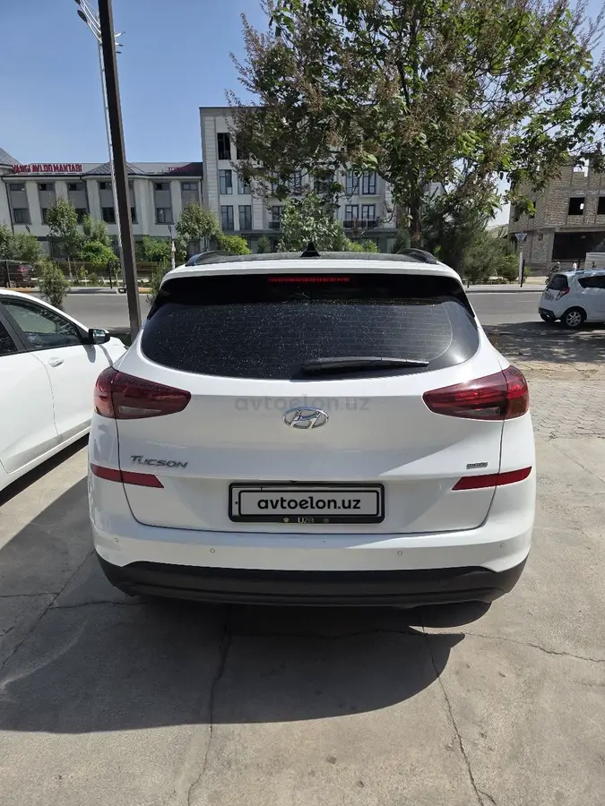 Hyundai Tucson — 4