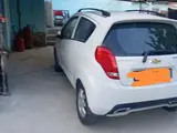 Белый Chevrolet Spark, 3 позиция 2013 года, КПП Механика, в Самарканд за ~5 156 y.e. id6348221, Фото №1