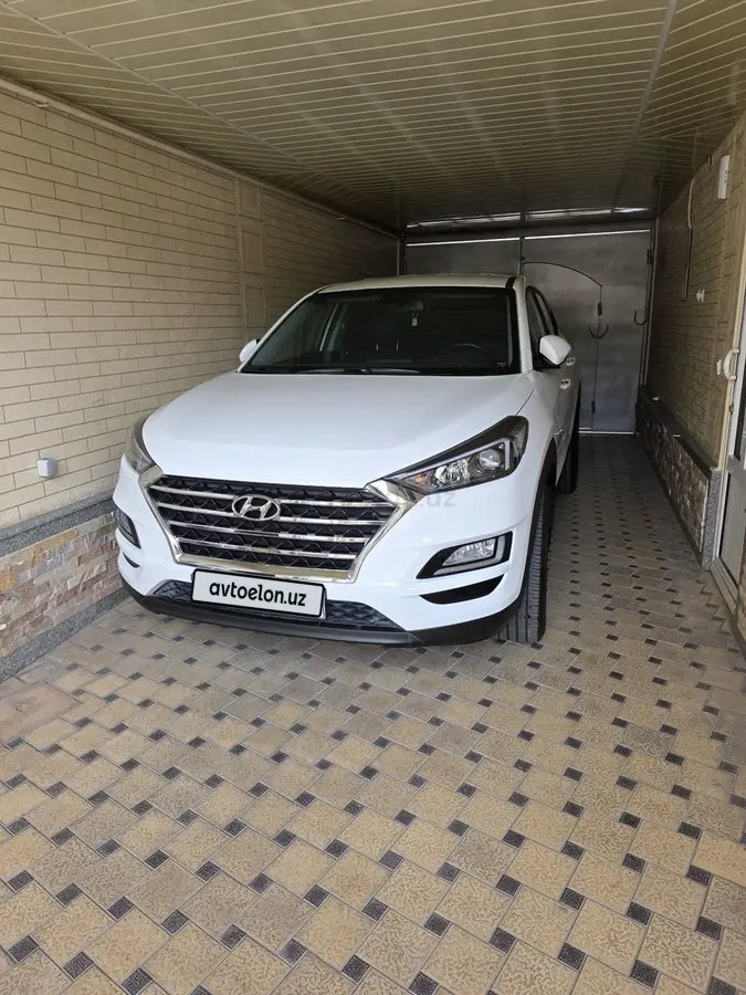 Hyundai Tucson — 6