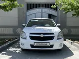 Белый Chevrolet Cobalt, 2 позиция 2020 года, КПП Механика, в Андижан за 11 350 y.e. id5025898, Фото №1