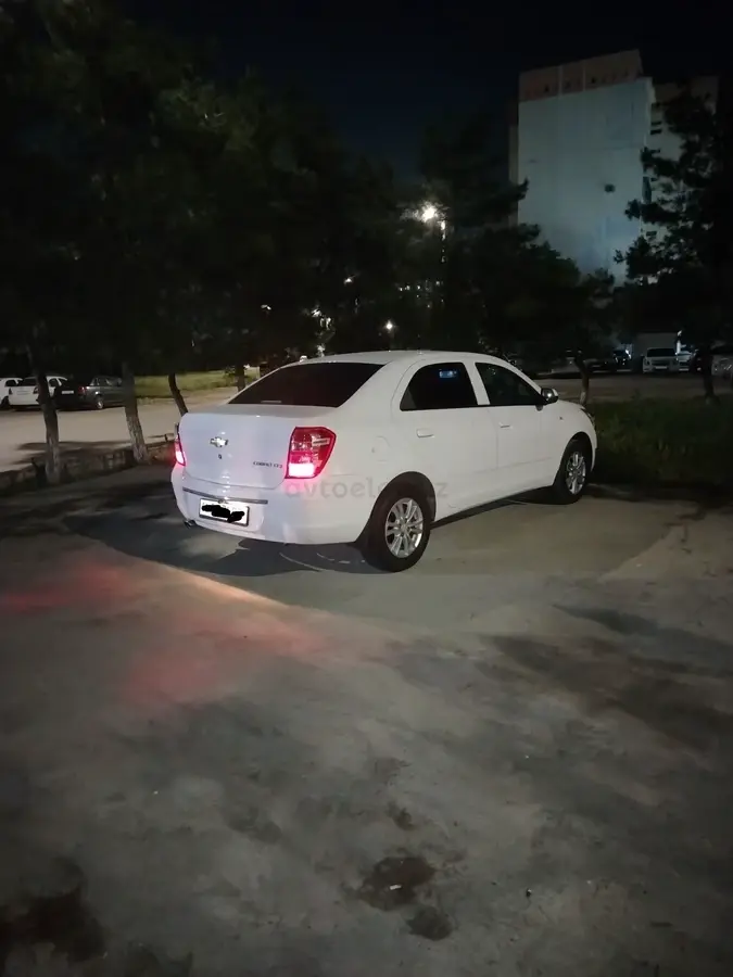 Chevrolet Cobalt 2021 — 8