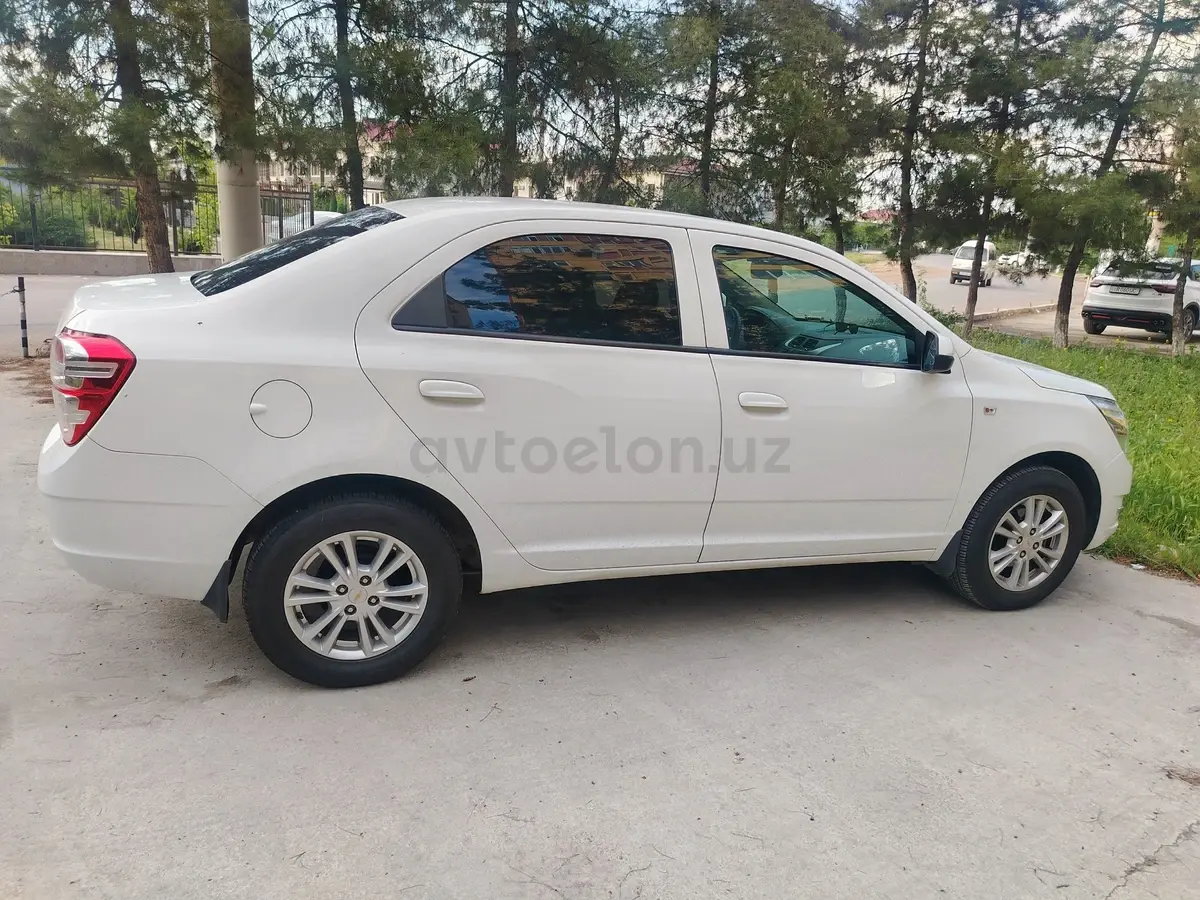 Chevrolet Cobalt 2021 — 9