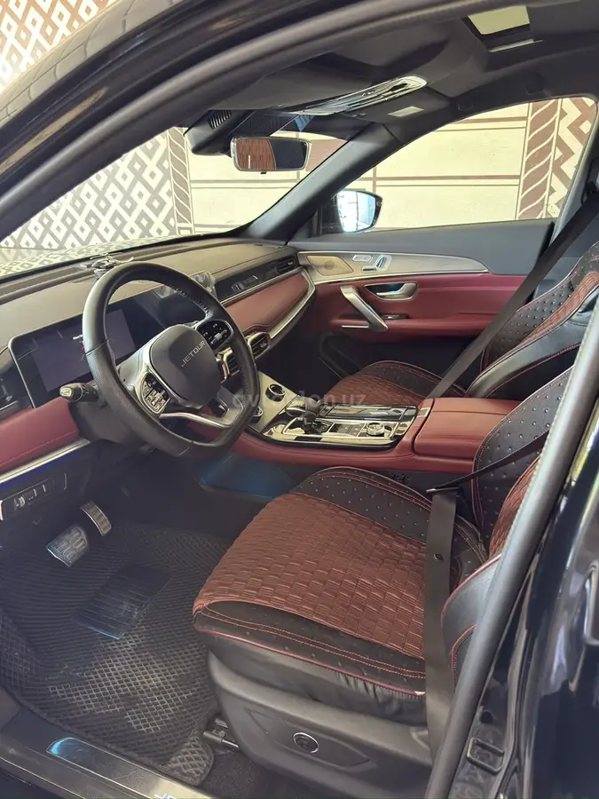 Jetour X70 Plus — 6