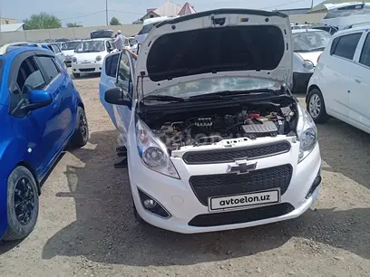 Белый Chevrolet Spark, 2 евро позиция 2019 года, КПП Автомат, в Бухара за 7 850 y.e. id4981003