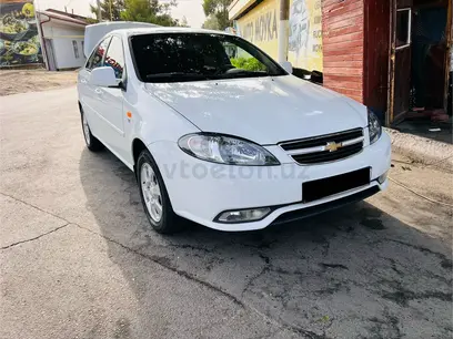 Белый Chevrolet Gentra, 1 позиция Газ-бензин 2016 года, КПП Механика, в Ташкент за 8 500 y.e. id5210024