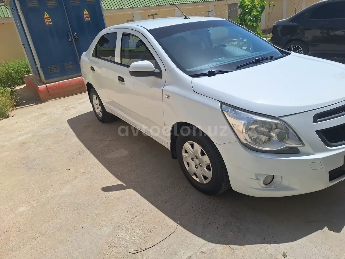 Chevrolet Cobalt 2019 — 4