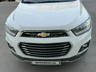 Oq Chevrolet Captiva, 4 pozitsiya 2018 yil, КПП Avtomat, shahar Navoiy uchun 18 000 у.е. id5164912