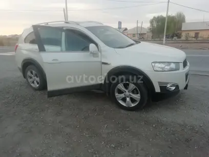 Chevrolet Captiva, 2 позиция 2011 года, КПП Механика, в Ургенч за ~11 076 y.e. id4977883