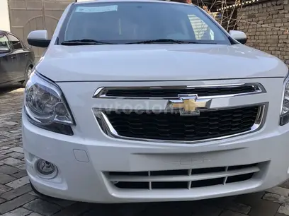 Белый Chevrolet Cobalt, 4 позиция 2024 года, КПП Автомат, в Самарканд за 14 000 y.e. id4940878