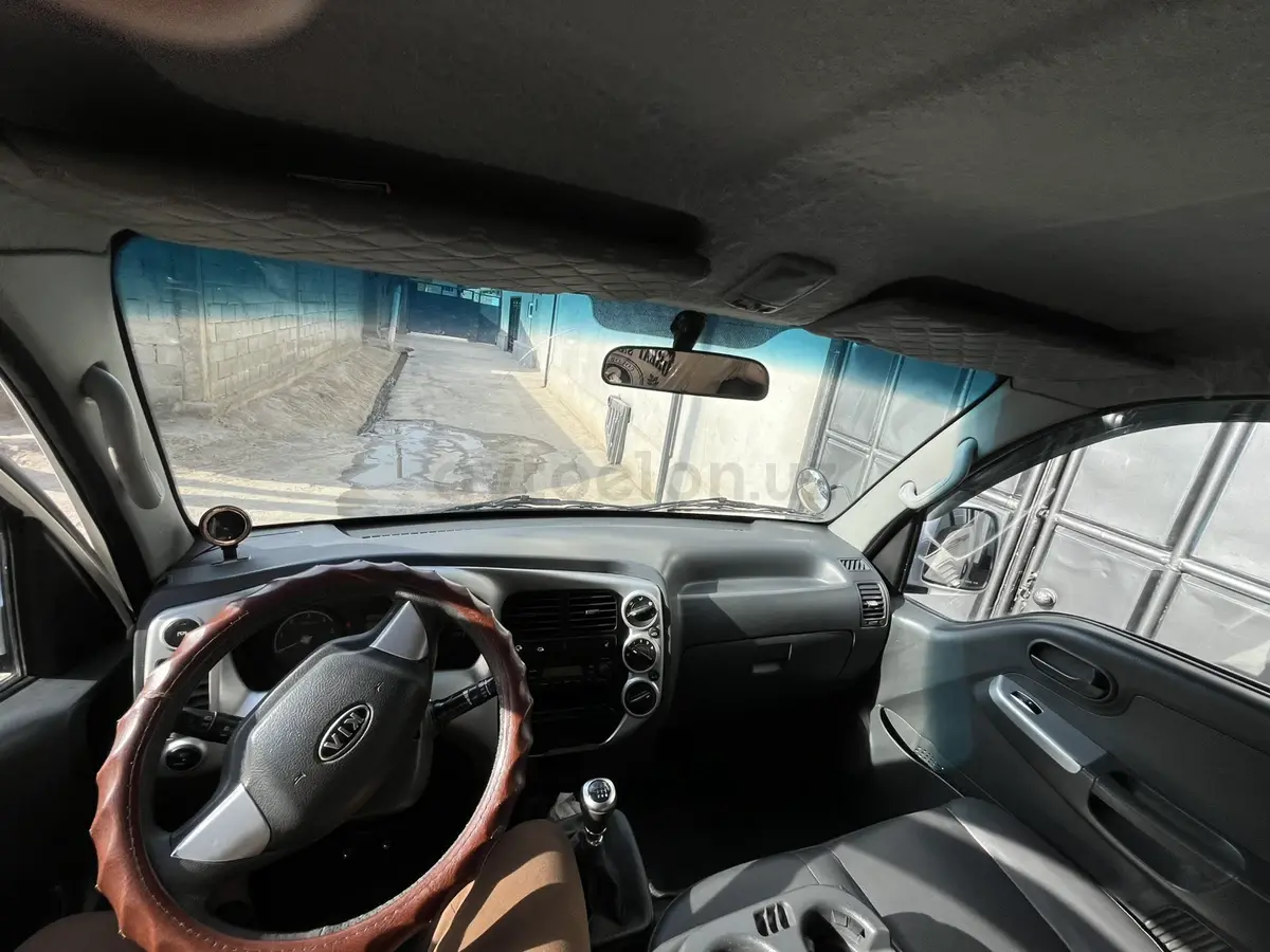 Kia Bongo — 3
