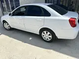 Белый Chevrolet Lacetti, 2 позиция 2009 года, КПП Механика, в Нарпайский район за ~5 800 y.e. id6411762, Фото №1