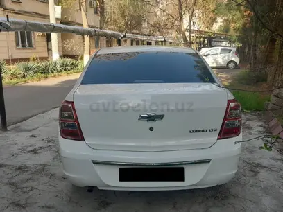 Белый Chevrolet Cobalt, 3 позиция 2014 года, КПП Механика, в Ташкент за 9 200 y.e. id5164410